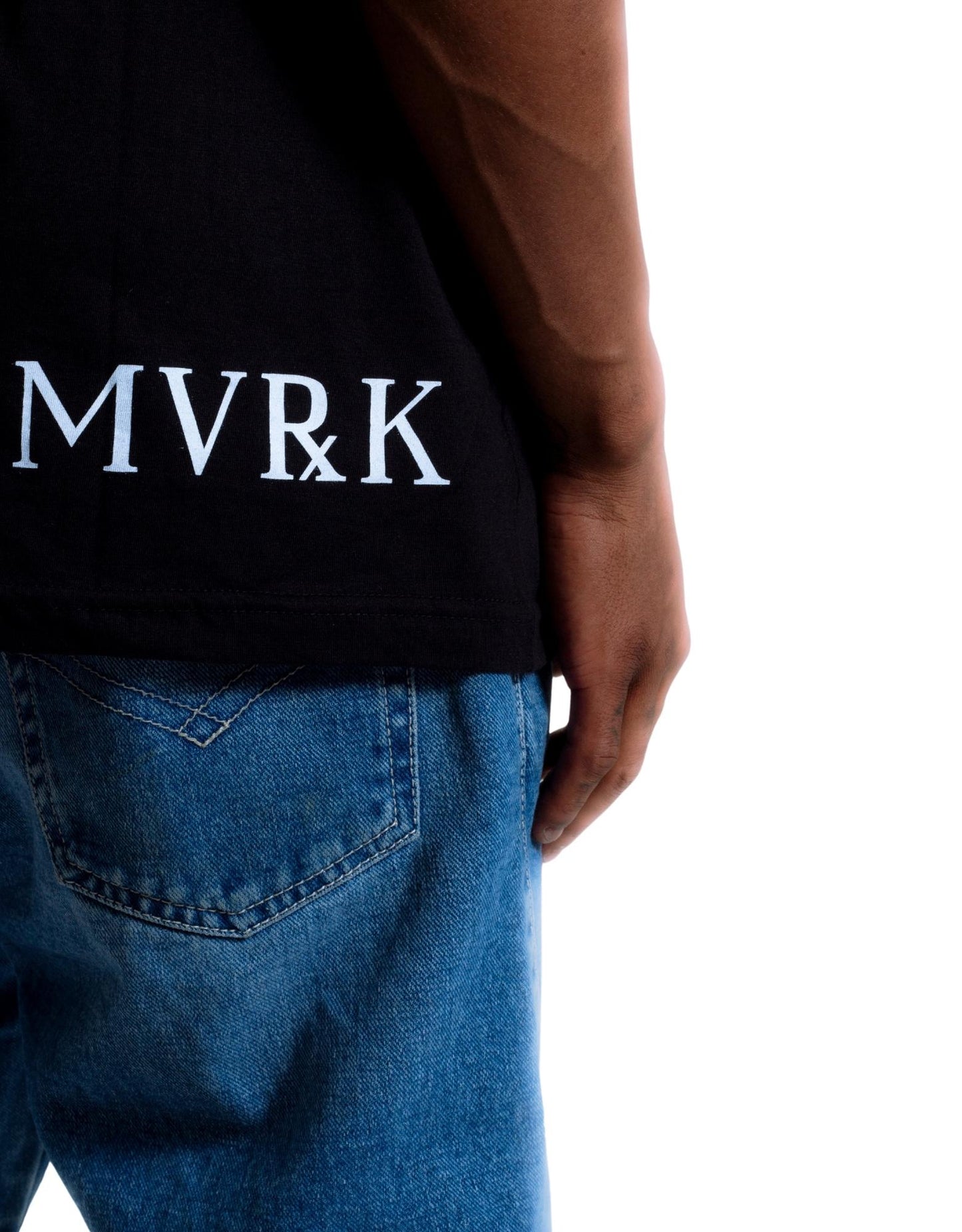 Camiseta Preta MVRK x SABOTAGE 50 Anos